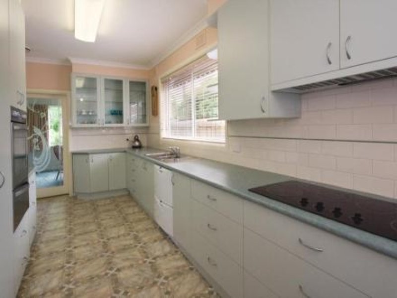 20 Sussex Street, Blackburn North image 3