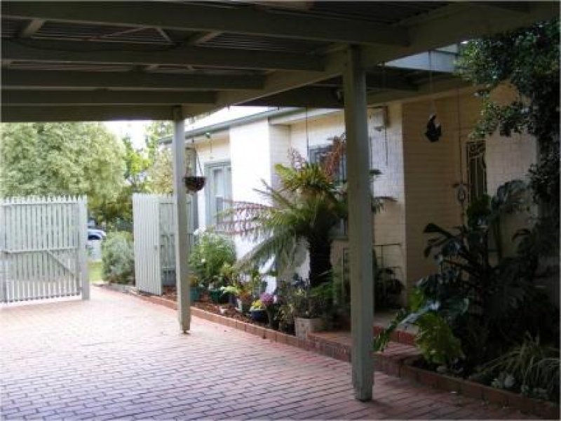 20 Sussex Street, Blackburn North image 6