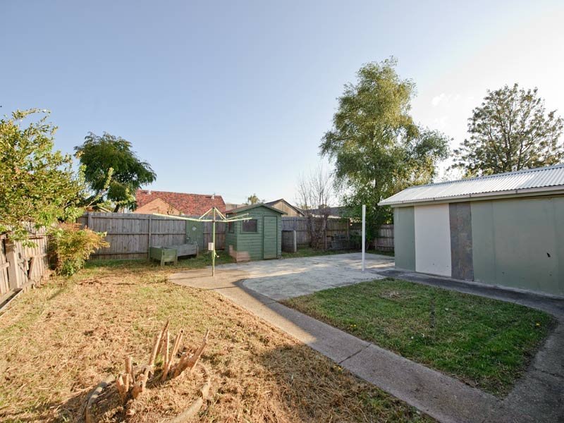 20 Sussex Street, Blackburn North image 8