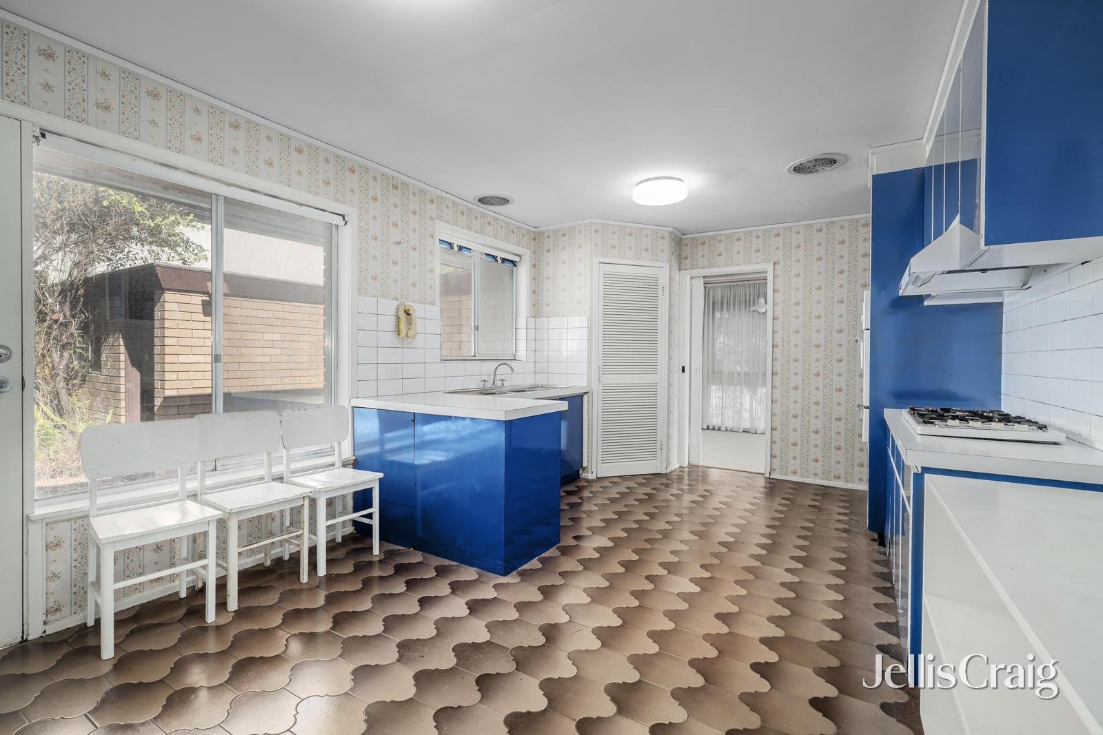 20 Swift Drive, Glen Waverley image 5