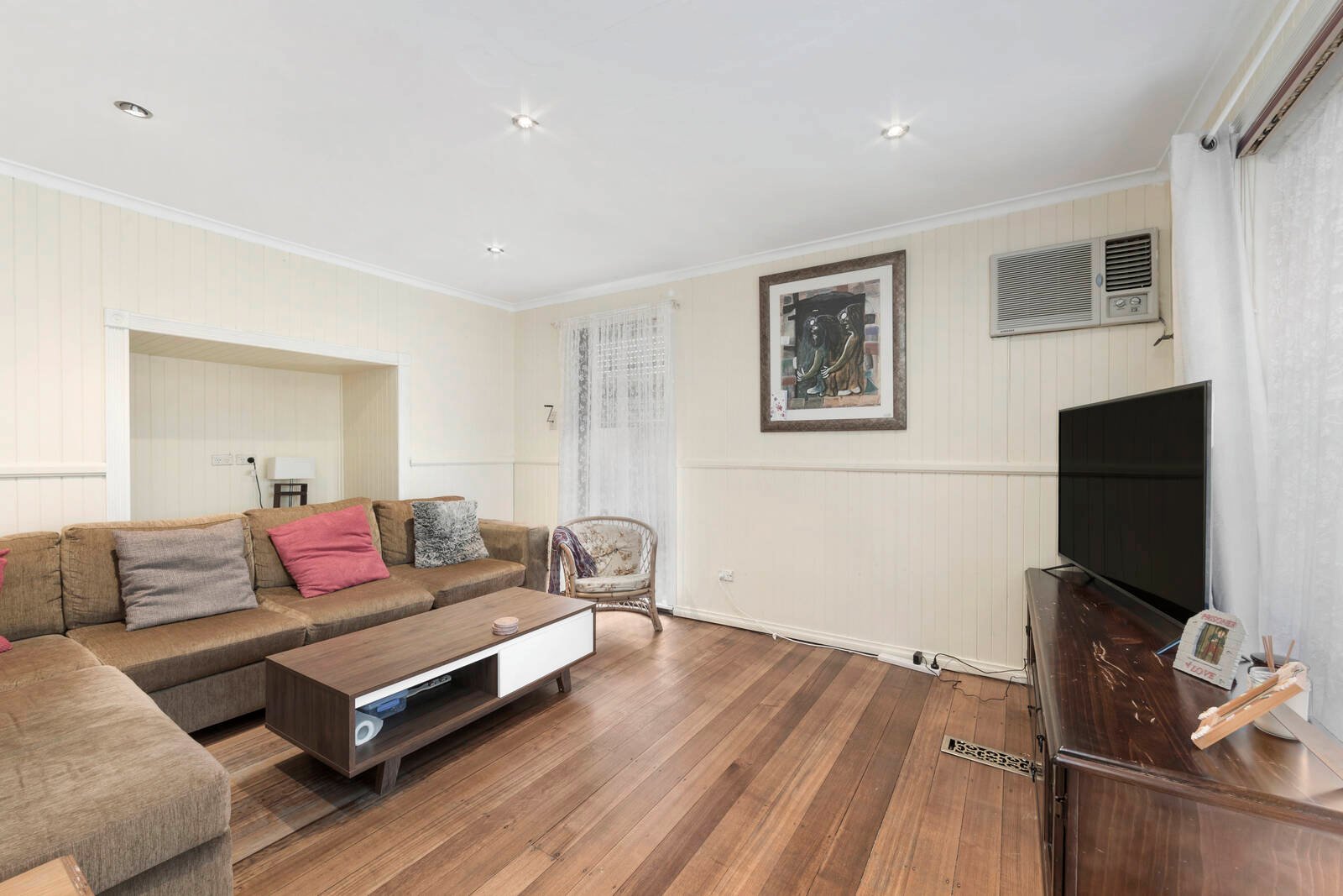 Property Gallery Thumbnail 2