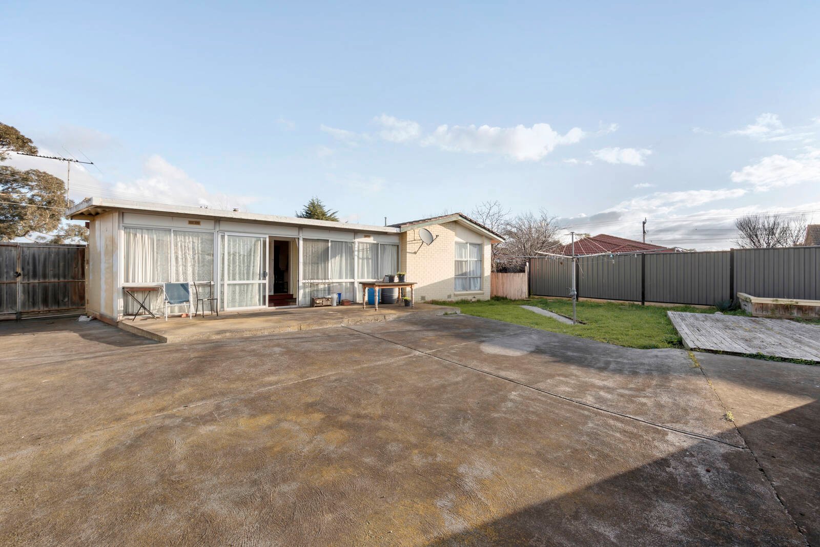 Property Gallery Thumbnail 6