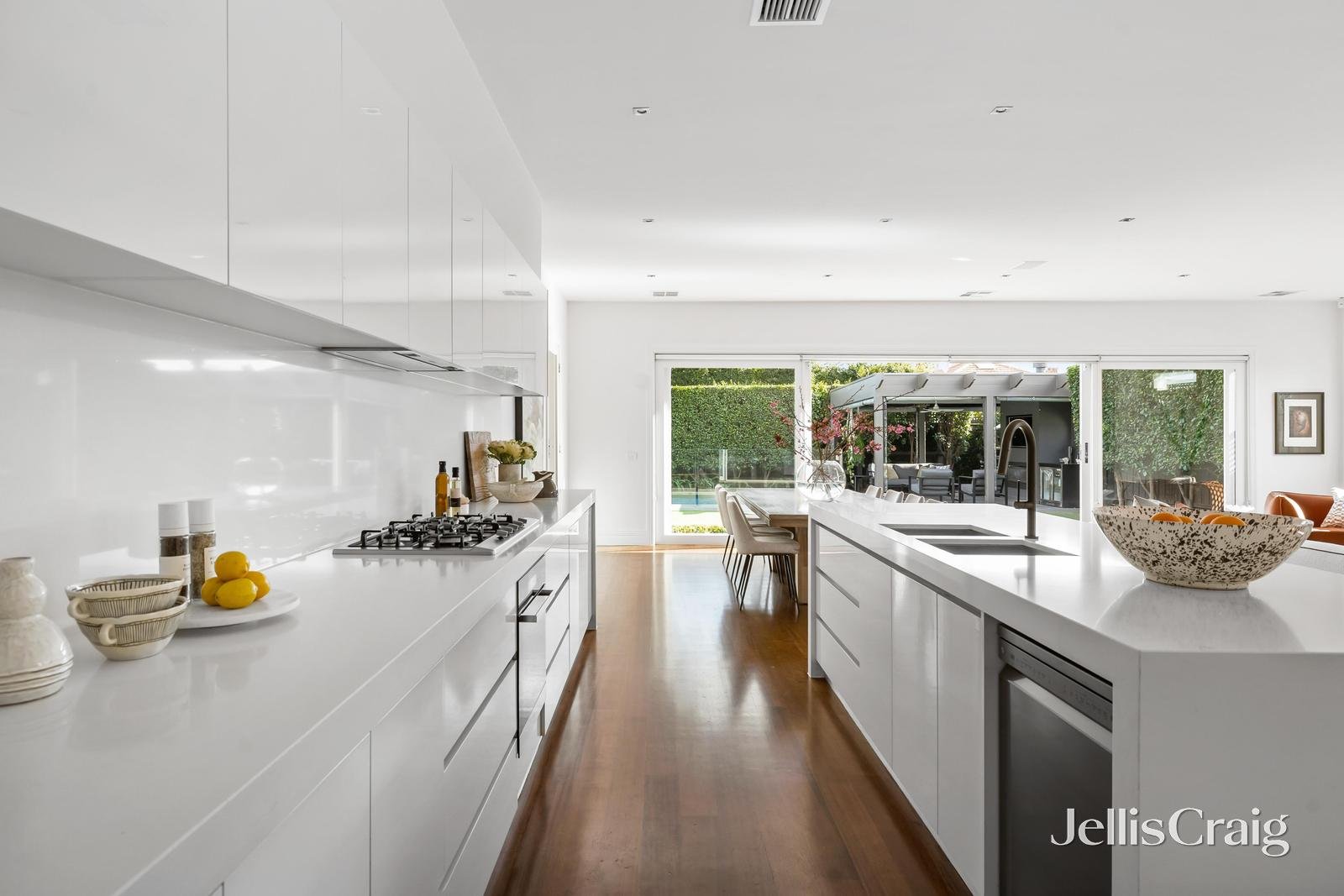 20 The Avenue, Malvern East image 4