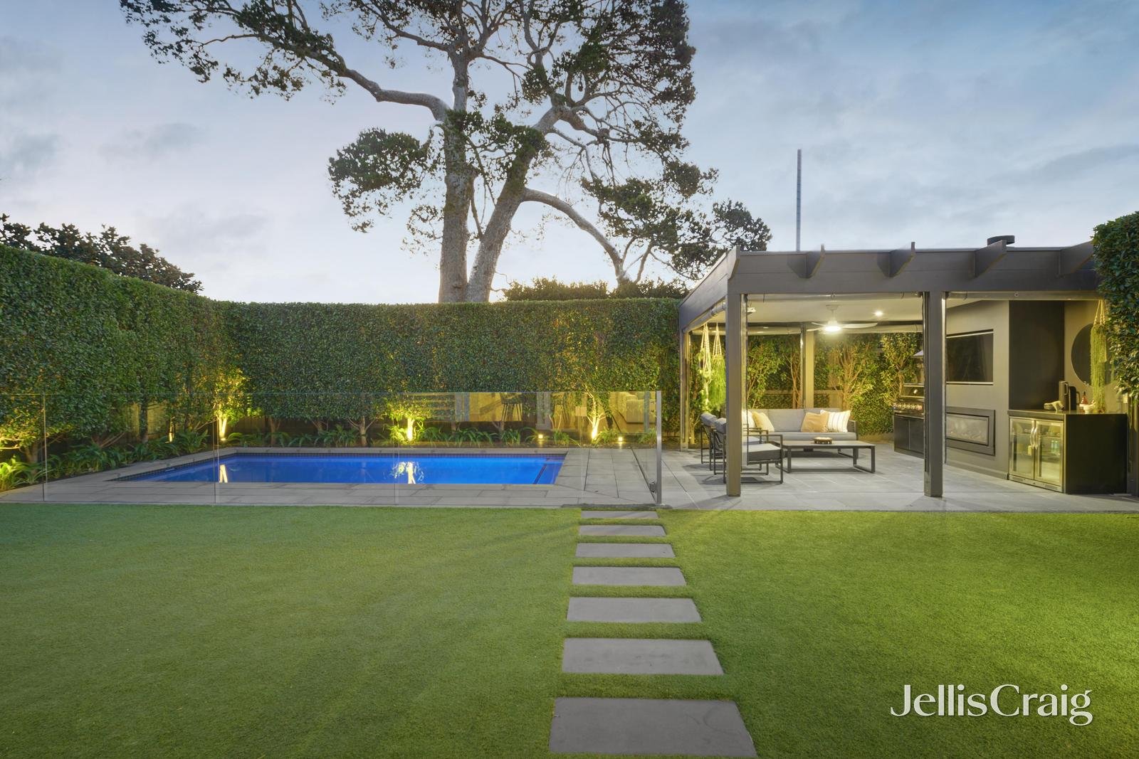 20 The Avenue, Malvern East image 9