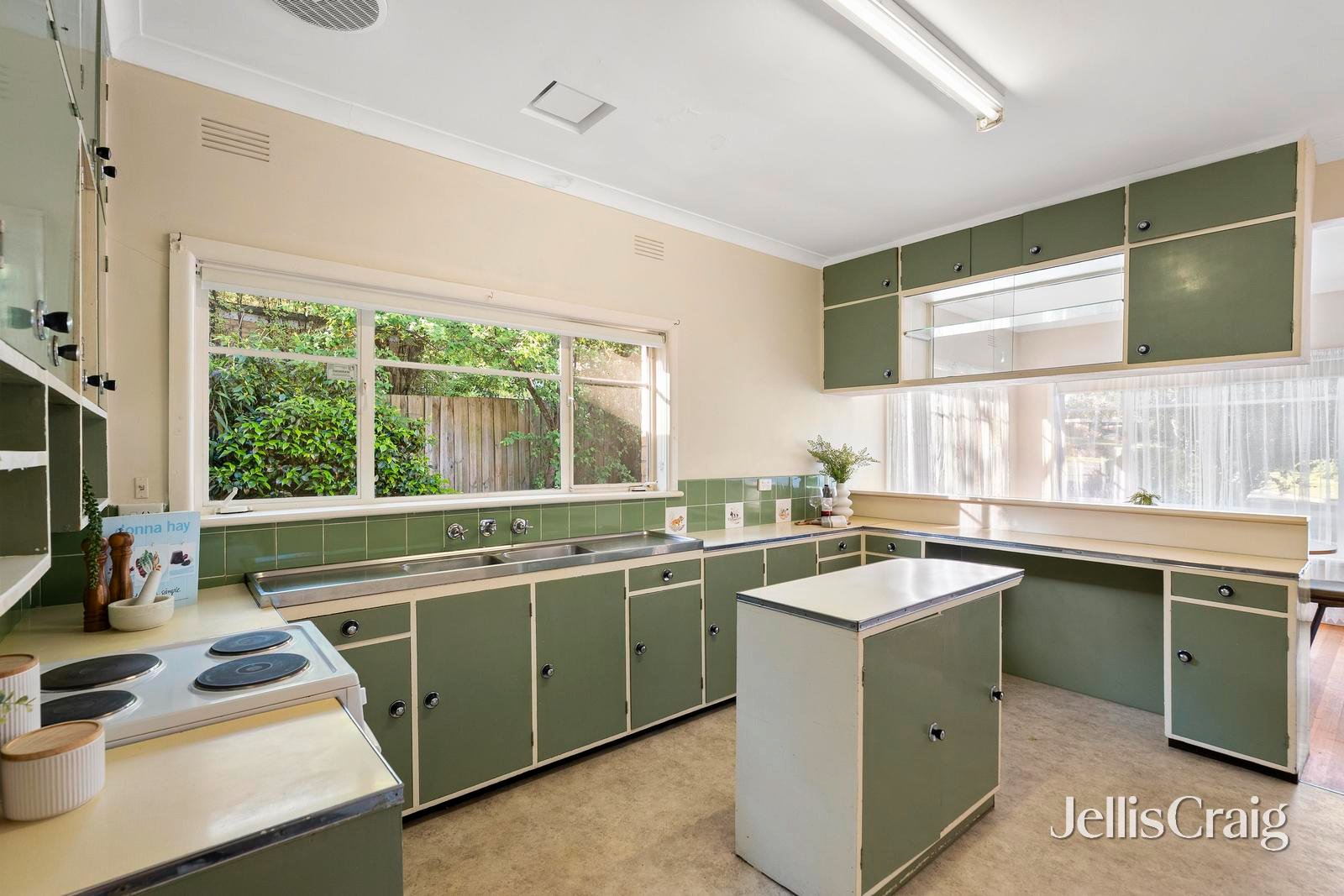 20 The Boulevard, Heathmont image 6