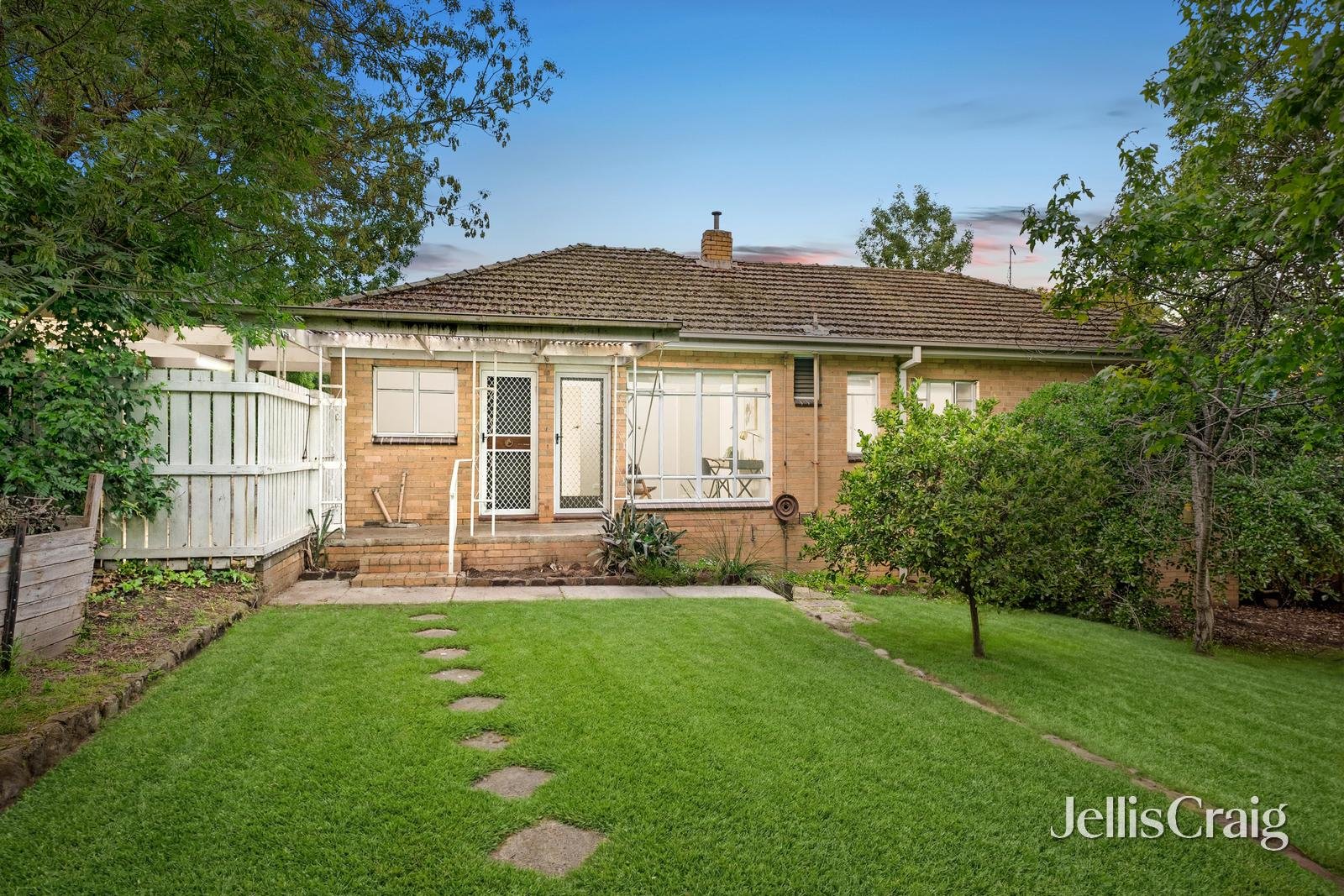20 The Boulevard, Heathmont image 11