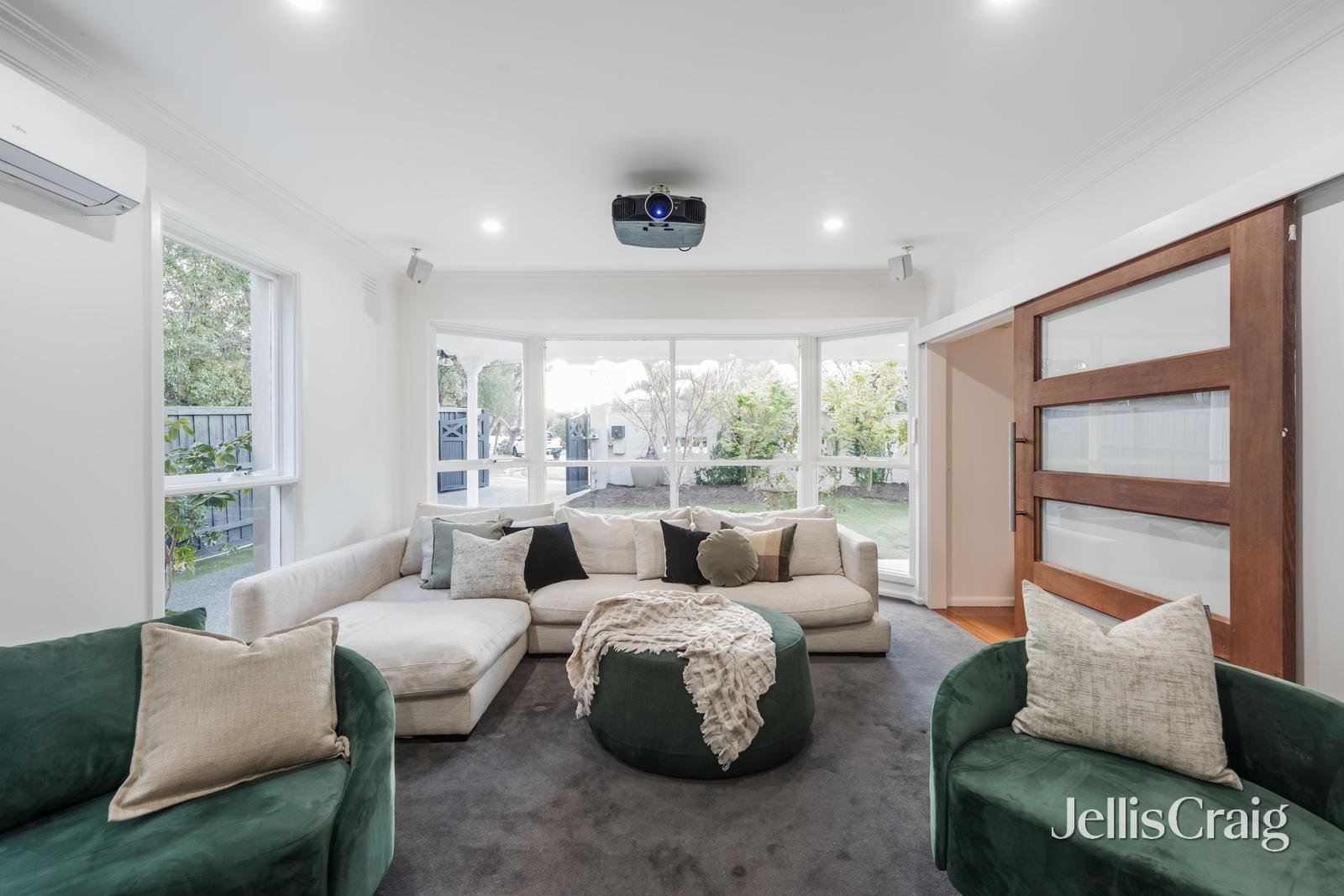 20 The Close, Beaumaris image 10