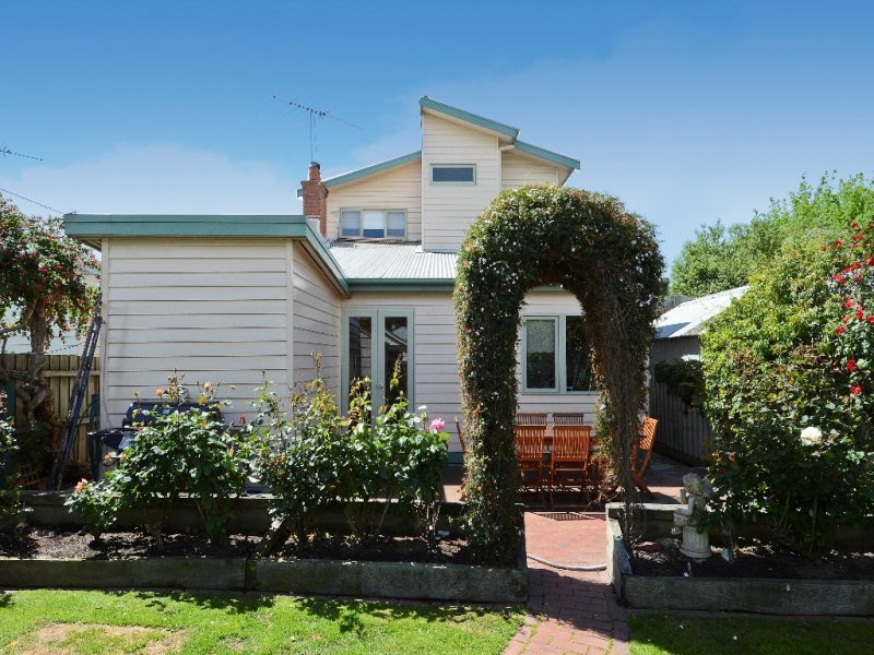 20 Thorne Street, East Geelong image 10