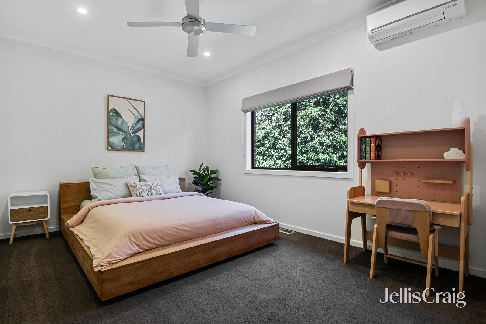 20 Tiverton Circuit, Mooroolbark image 8