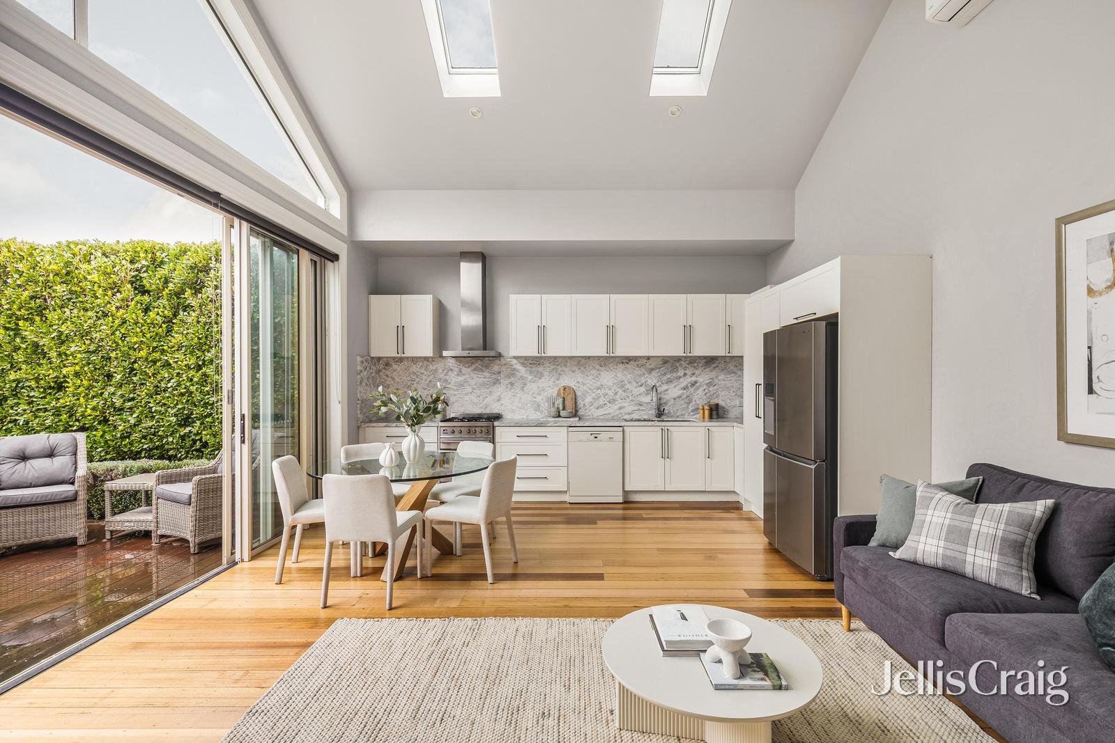 20 Tooronga Road, Malvern&nbsp;East image 3