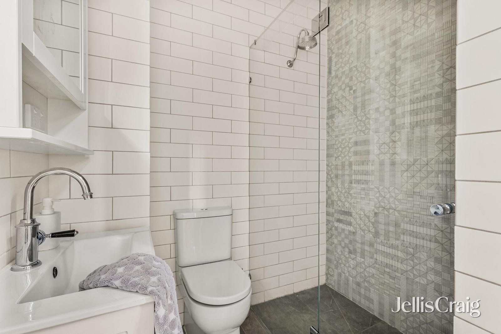 20 Tooronga Road, Malvern&nbsp;East image 8