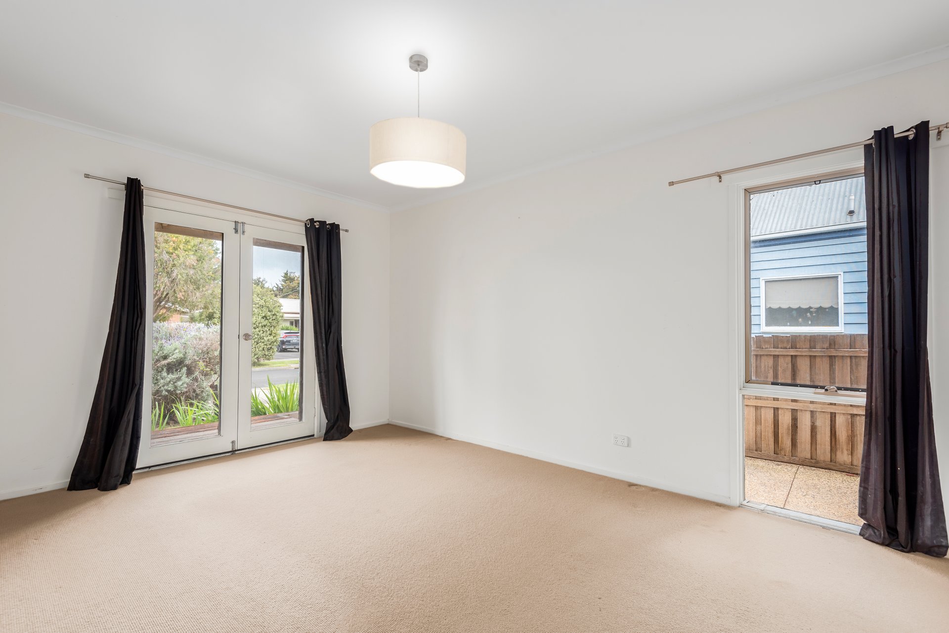 Property Gallery Thumbnail 4