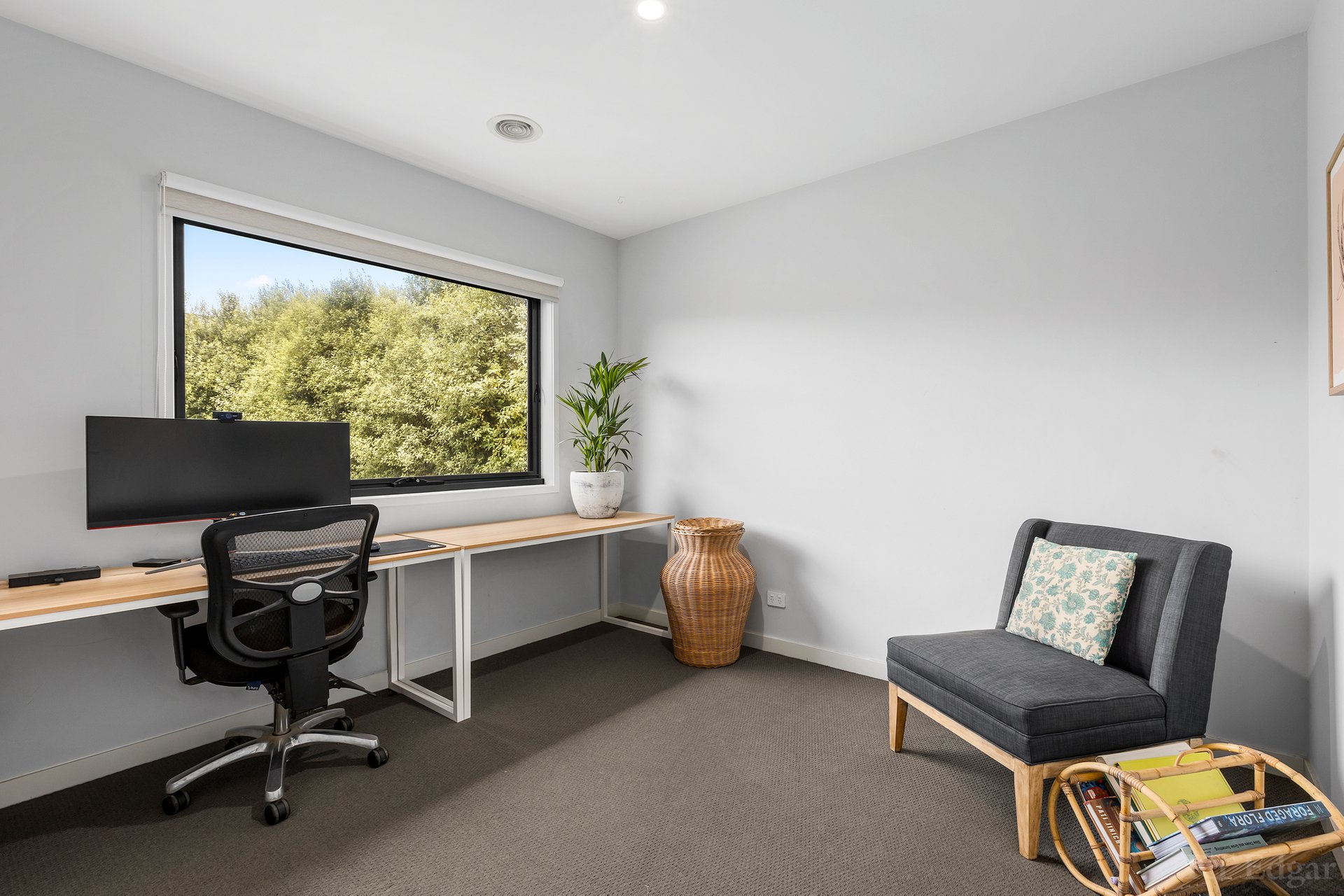 Property Gallery Thumbnail 13