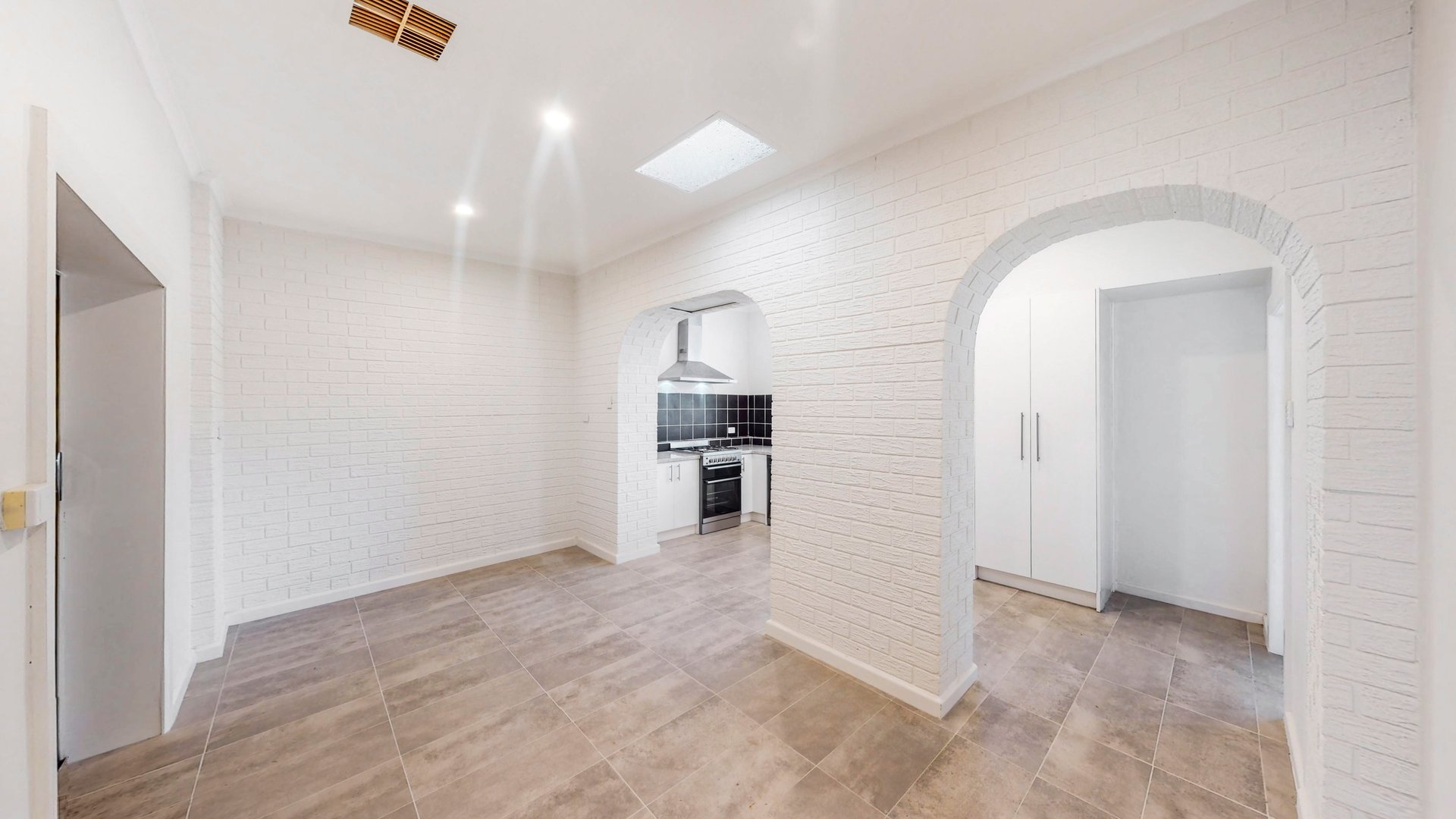20 Victoria Grove, Brunswick image 3