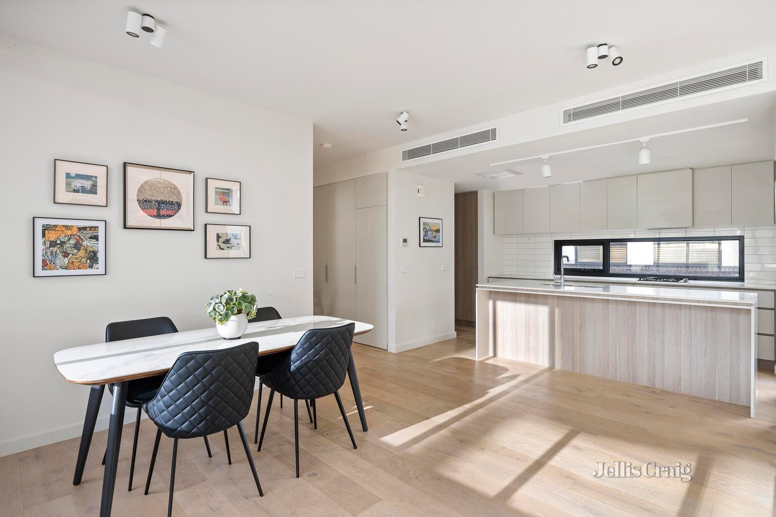 20 Waterline Place, Williamstown image 2