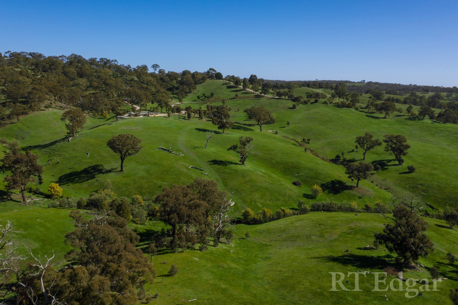 Property Gallery Thumbnail 15