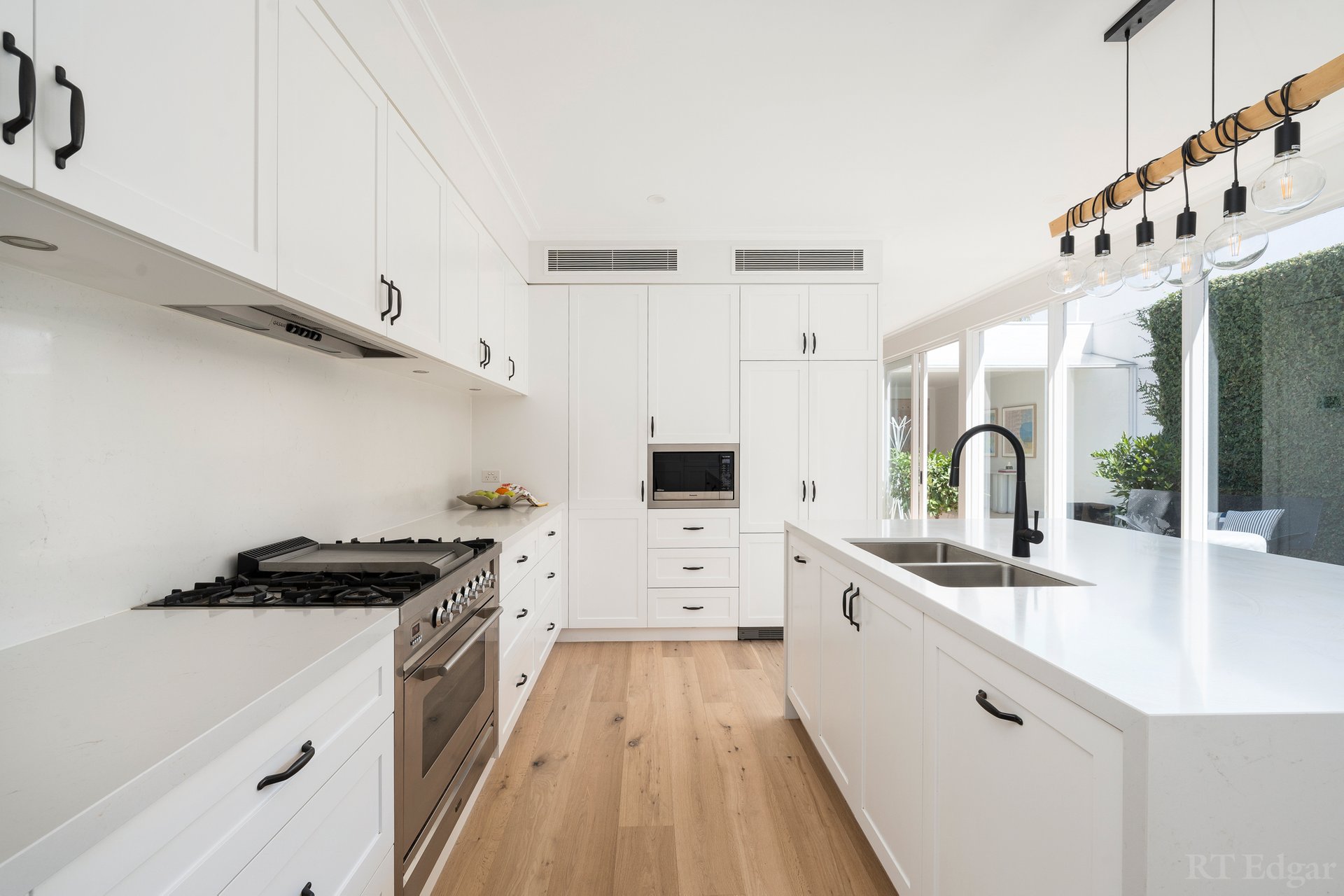 Property Gallery Thumbnail 8