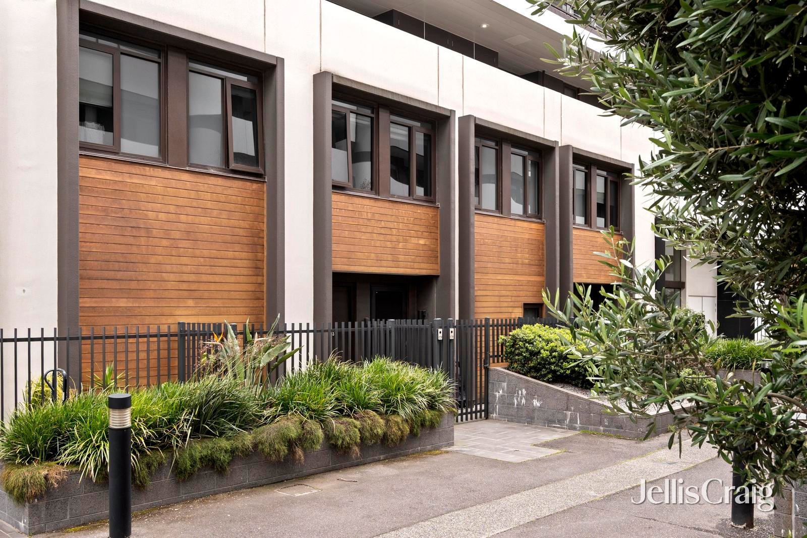 2003/178 Edward Street, Brunswick East image 1