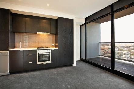 2004 / 7 Yarra Street SOUTH YARRA, VIC 3141