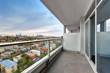 2004 / 7 Yarra Street SOUTH YARRA, VIC 3141