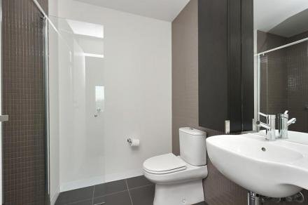 2004 / 7 Yarra Street SOUTH YARRA, VIC 3141