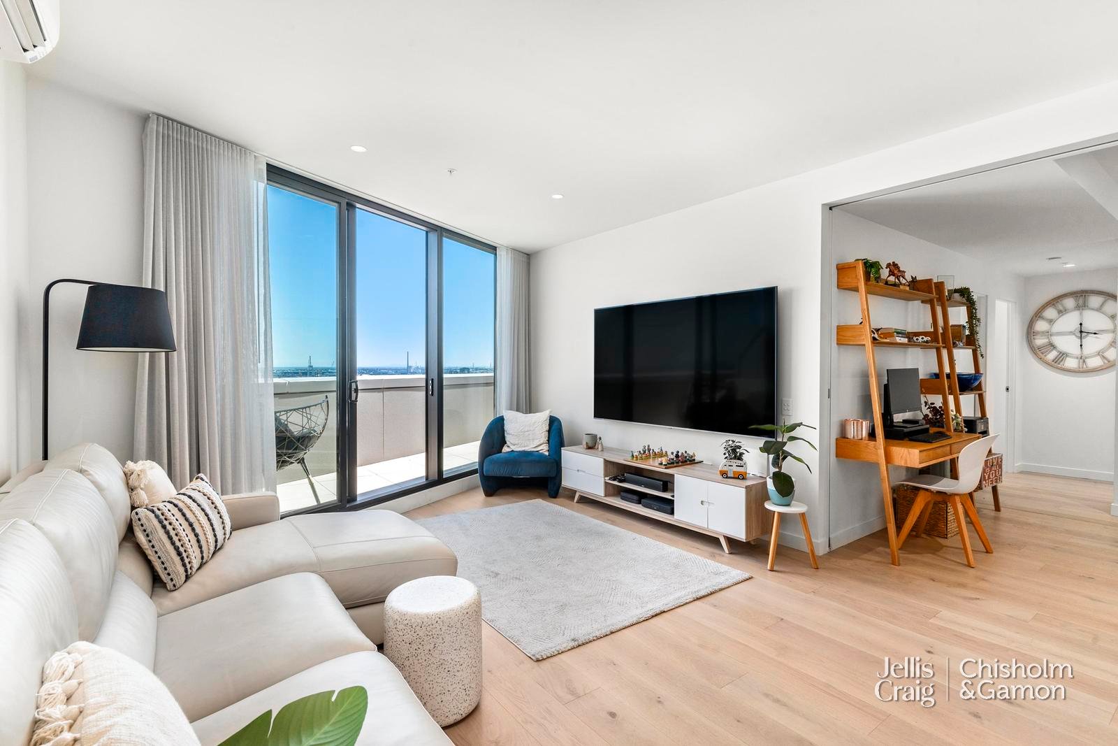 2006/259 Normanby Road, South Melbourne image 4