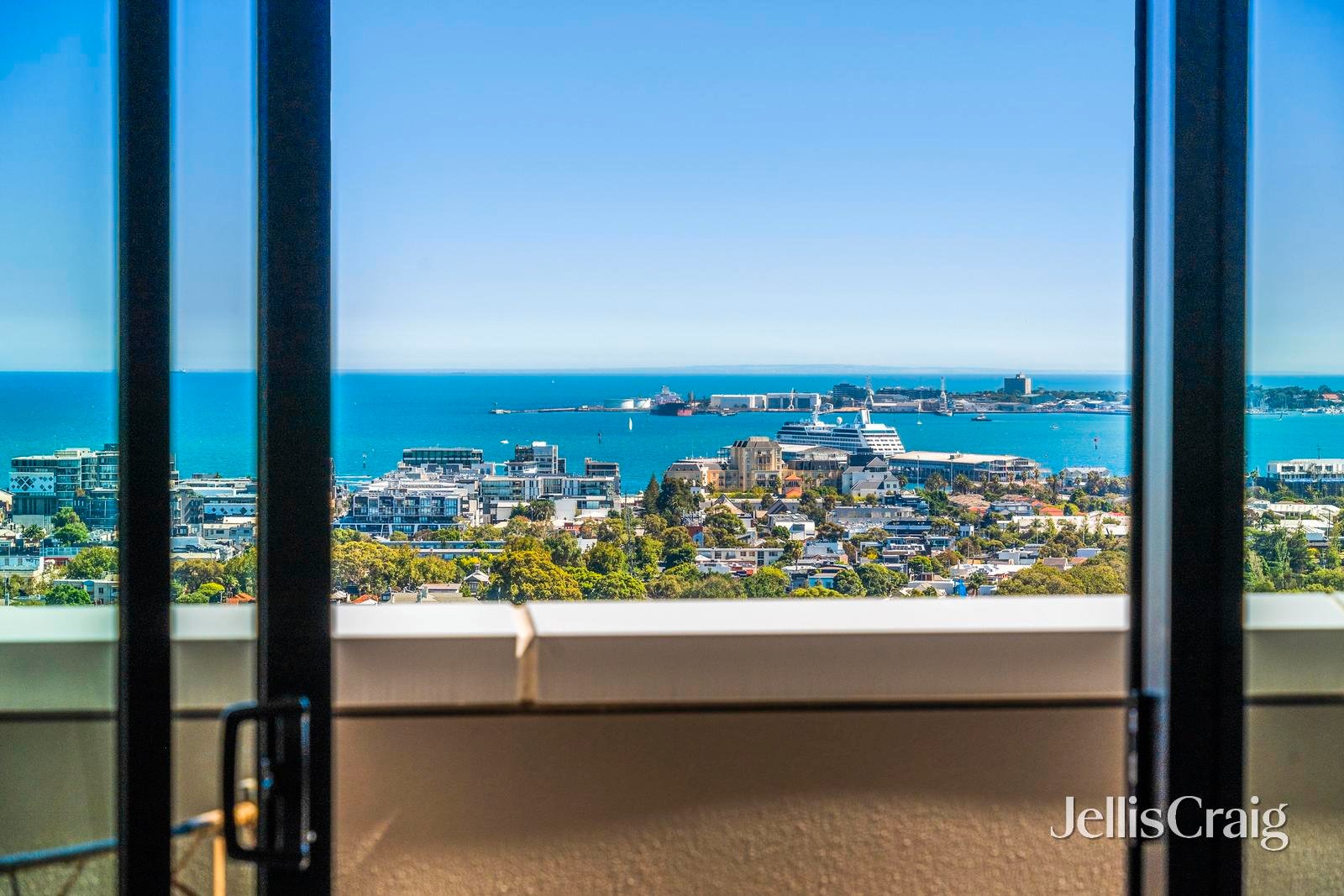 2006/259 Normanby Road, South&nbsp;Melbourne image 2