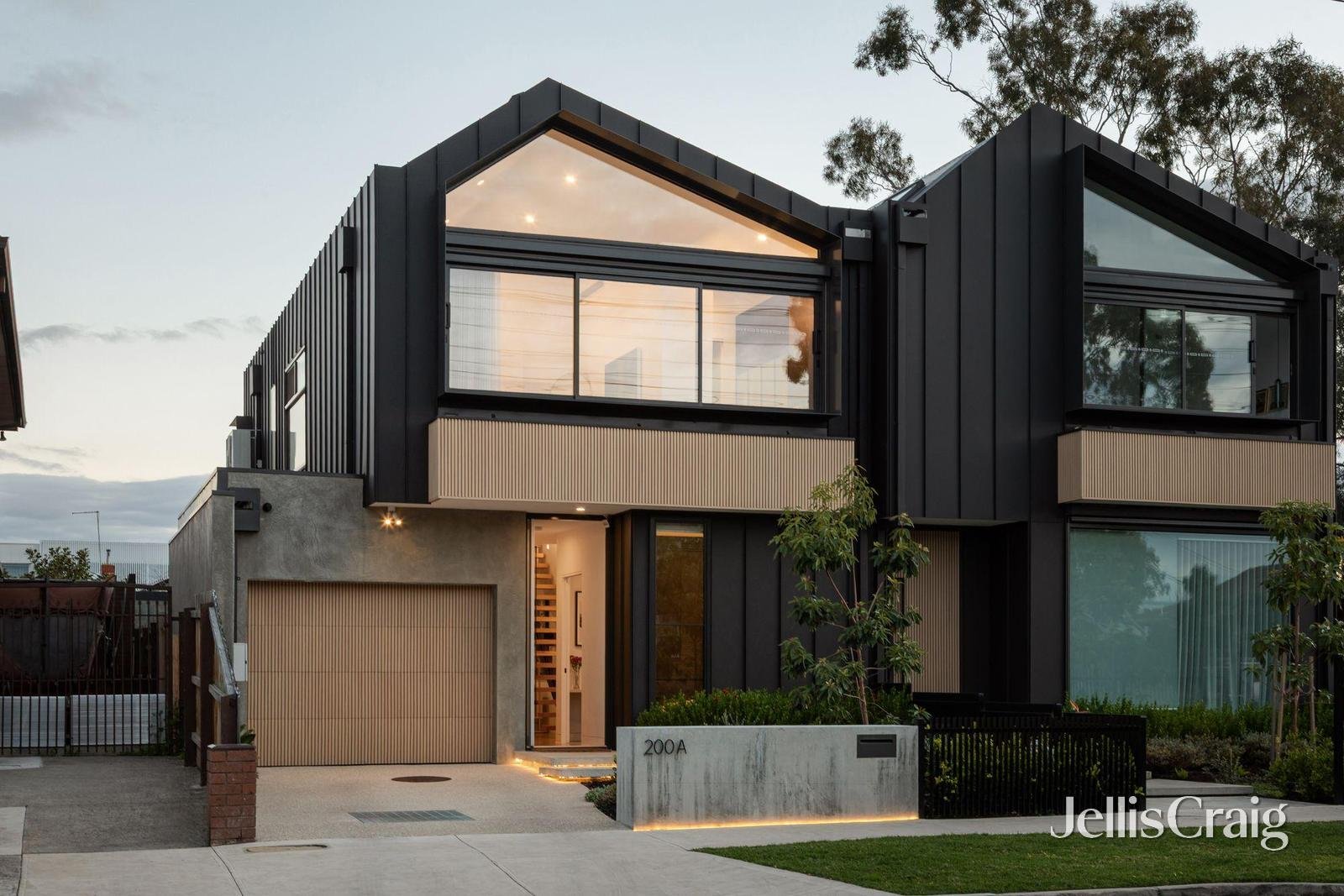 200a Mitchell Street, Northcote image 1