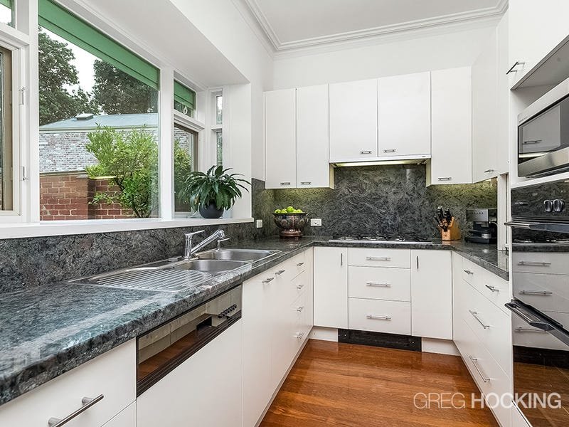 201 Canterbury Road, St Kilda West image 6