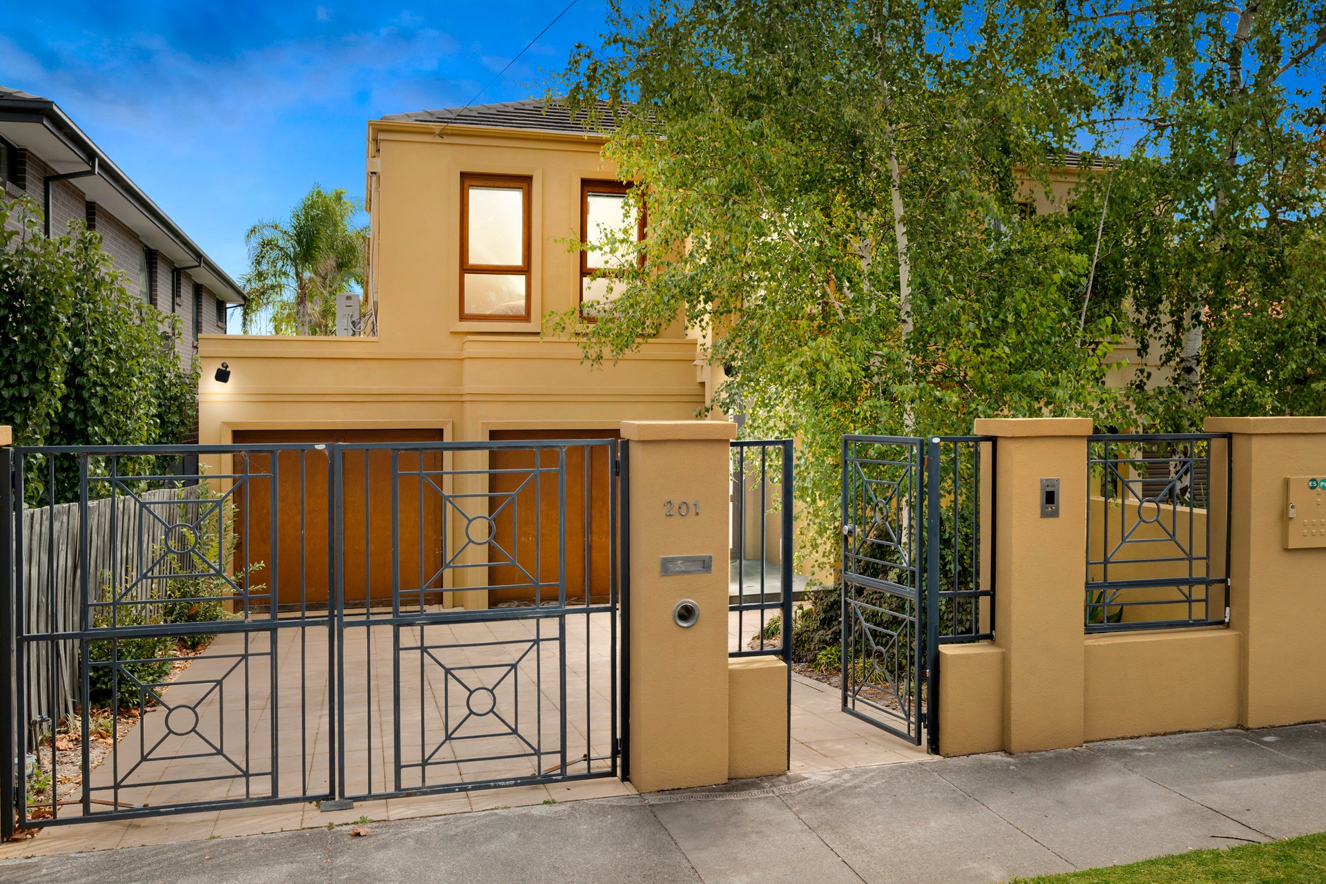 Property Gallery - Main Image