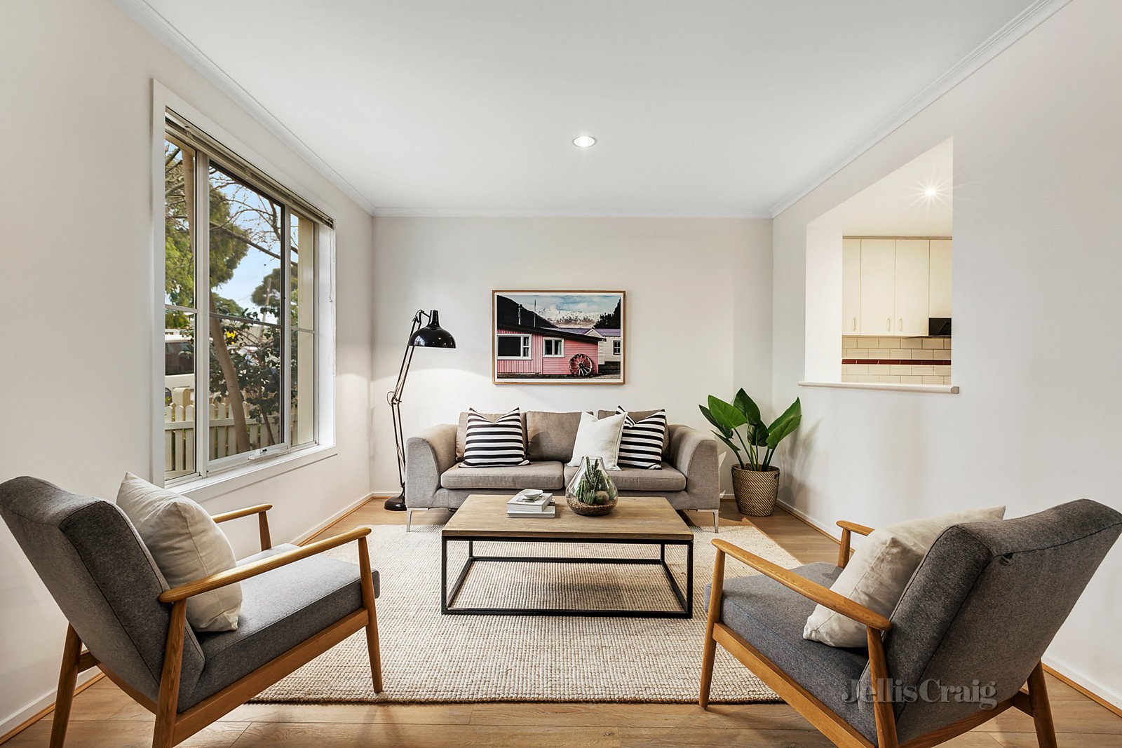 201 Roseneath Street, Clifton Hill image 2