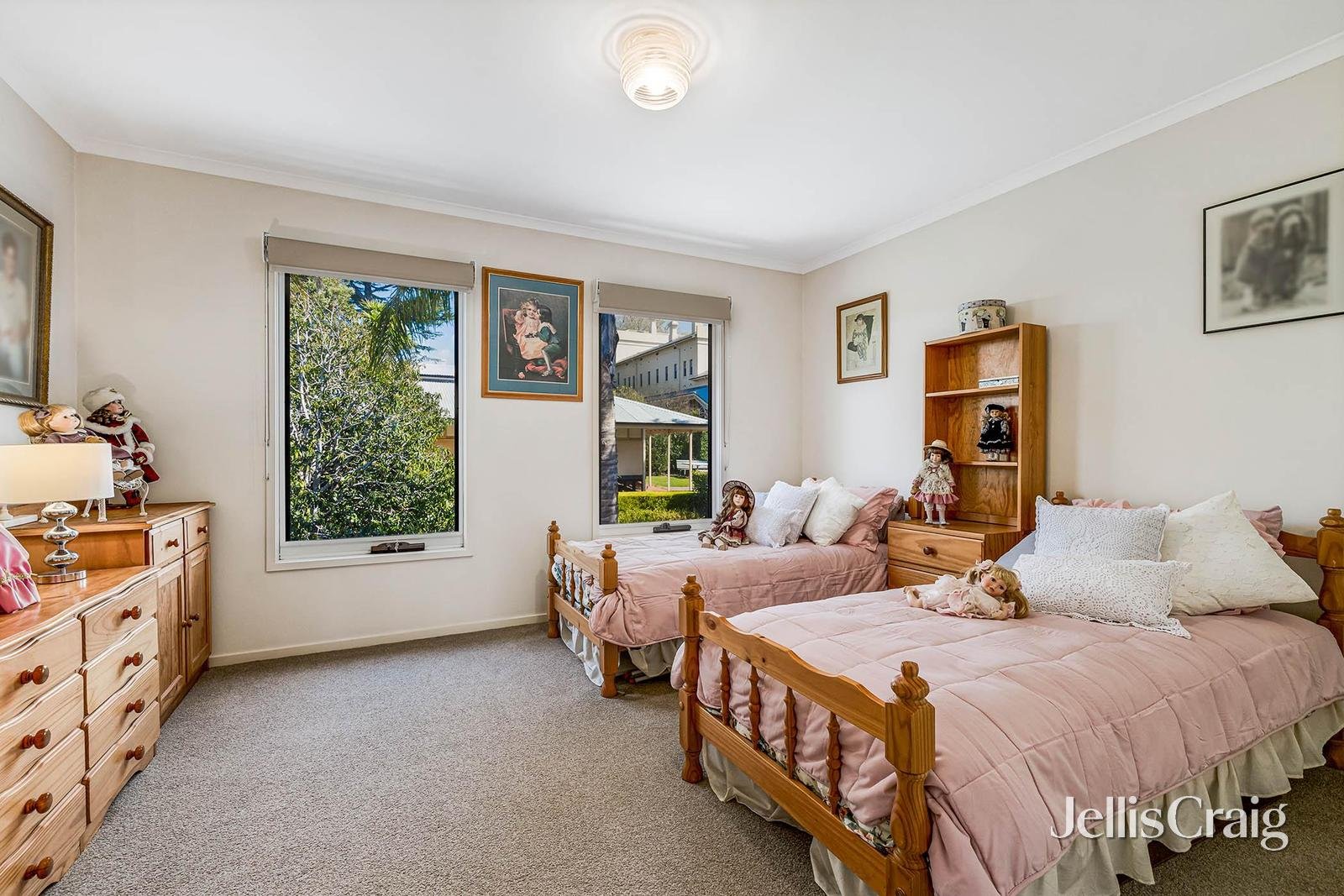 201 Wiltshire Drive, Kew image 7