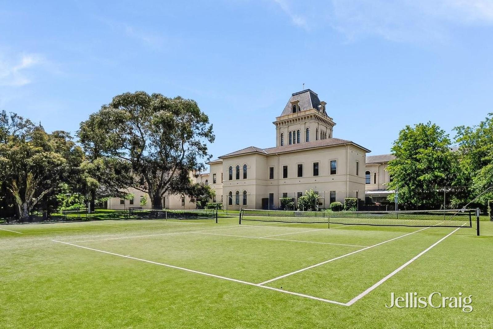 201 Wiltshire Drive, Kew image 12