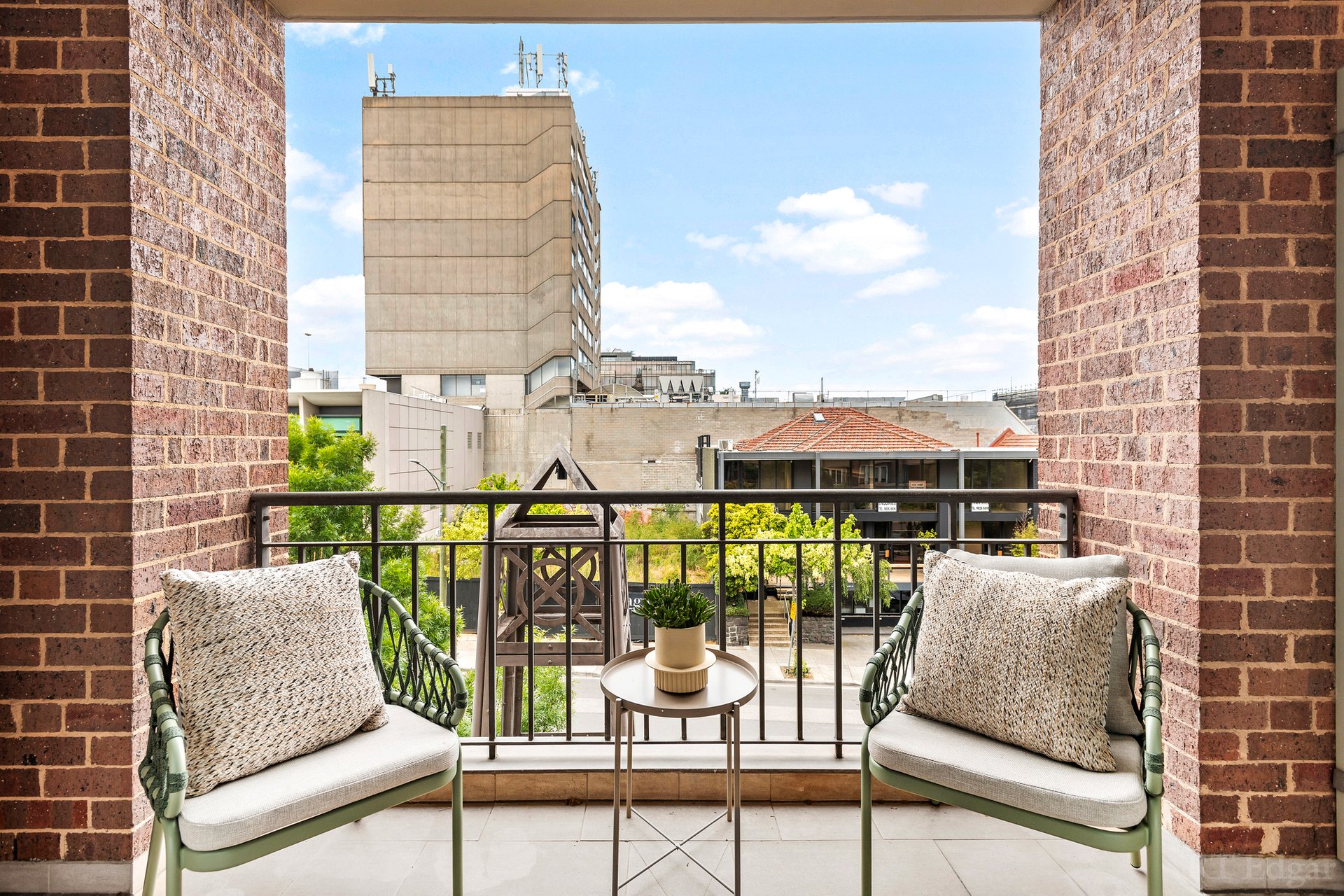 Property Gallery Thumbnail 12