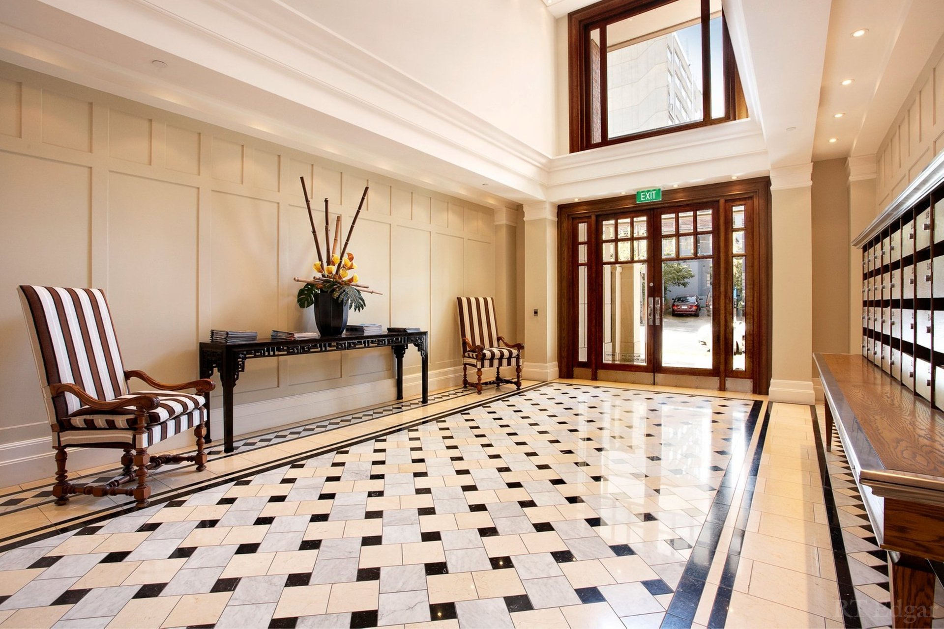 Property Gallery Thumbnail 13