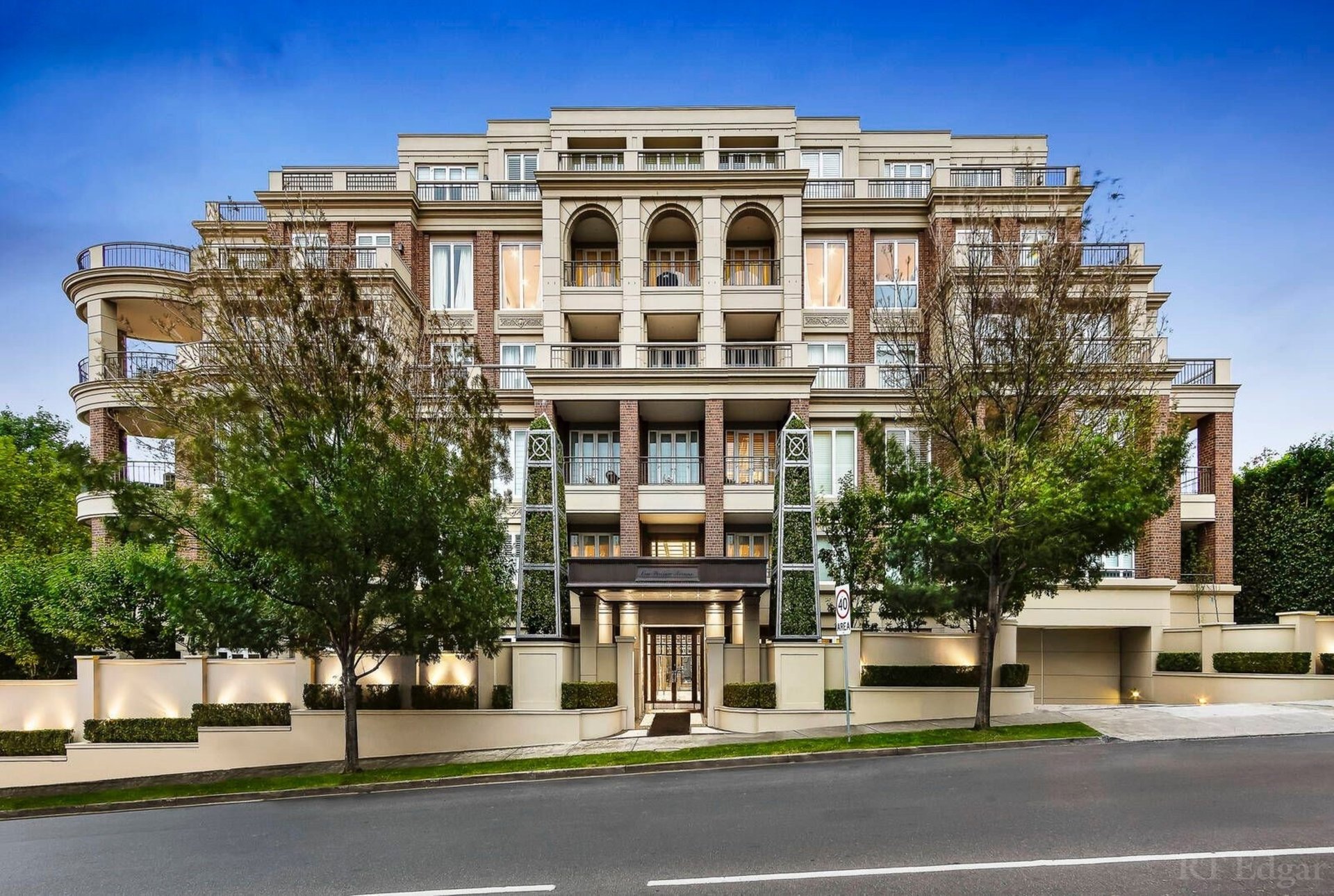 Property Gallery Thumbnail 16