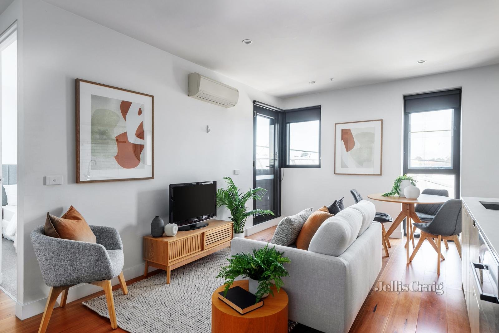 201/122-124 Nicholson Street, Brunswick East image 2