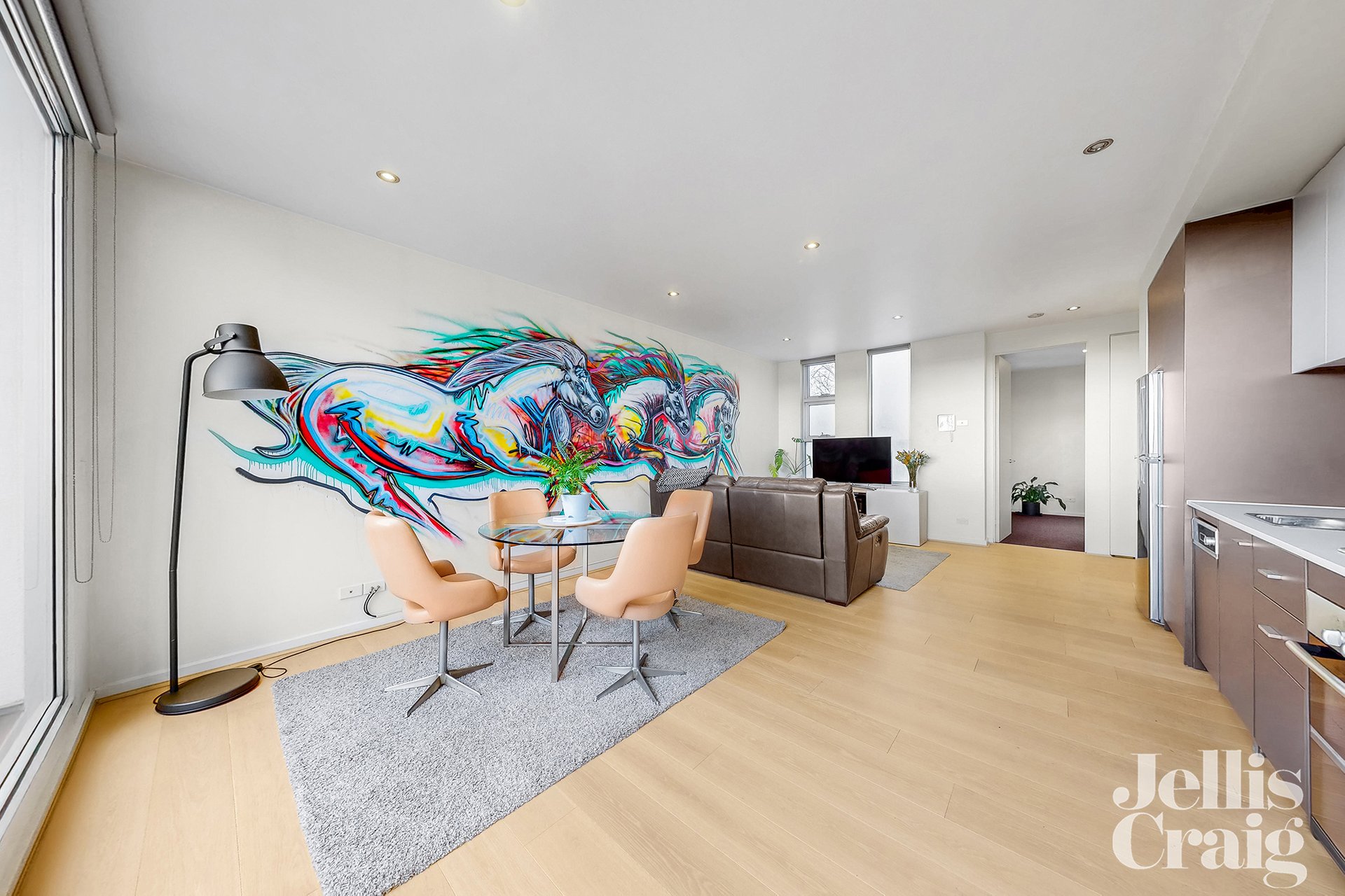 201/122 Ormond Road, Elwood image 6