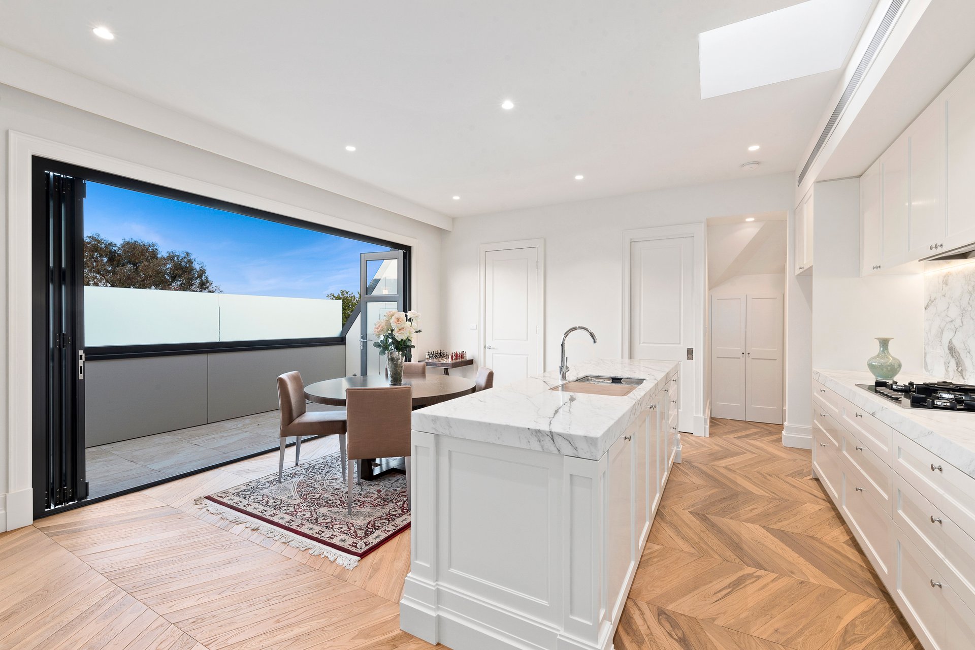 Property Gallery Thumbnail 8