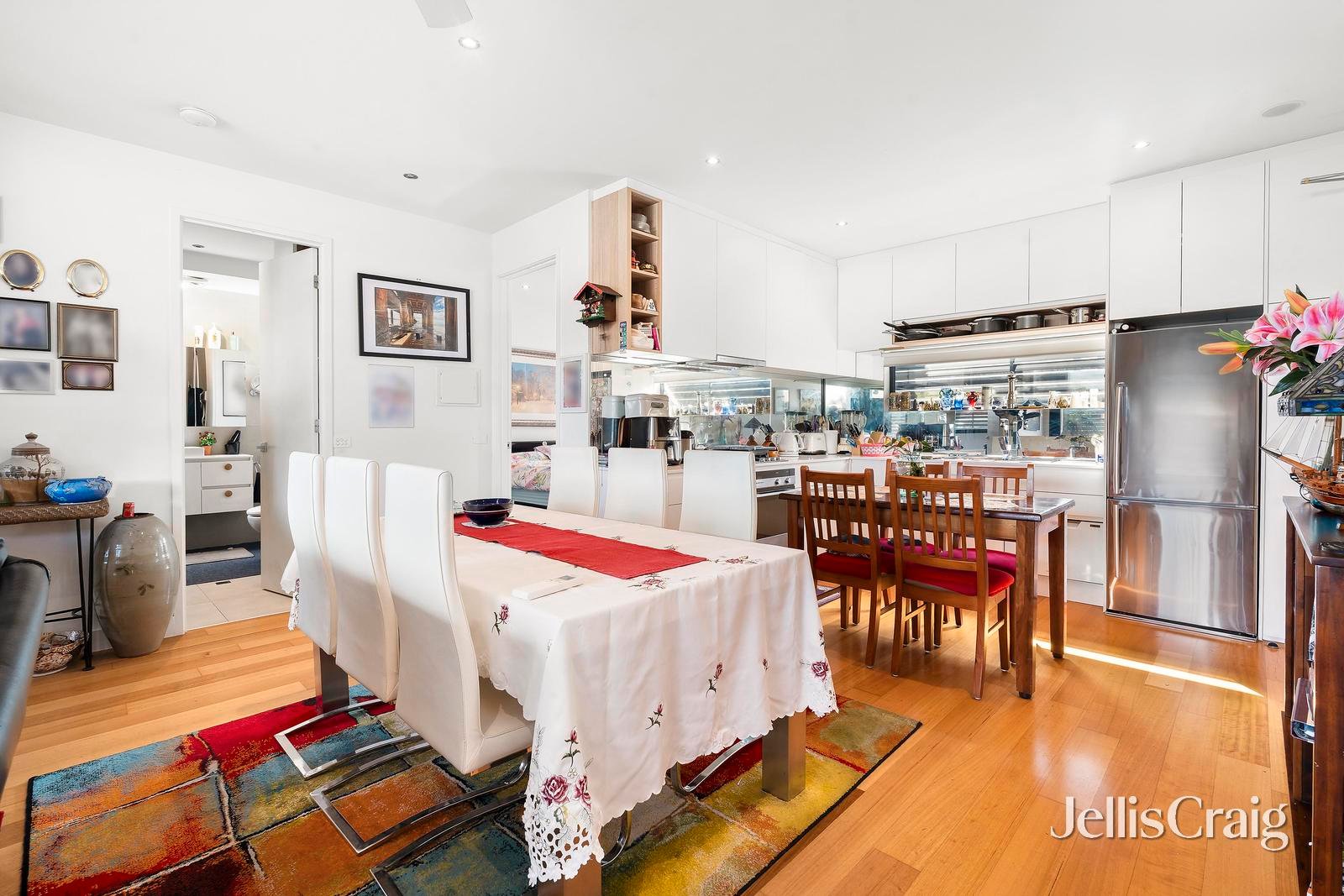 201/13 Wilton Grove, Elwood image 5