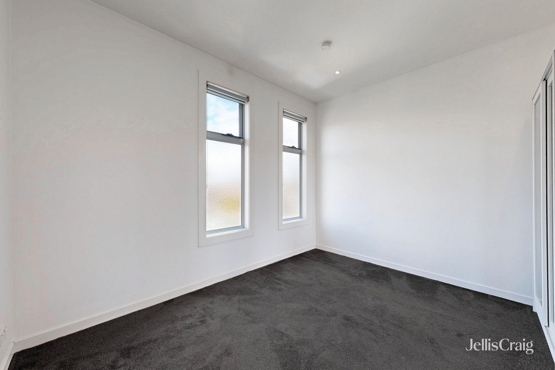 201/135 Lower Dandenong Road, Mentone image 7