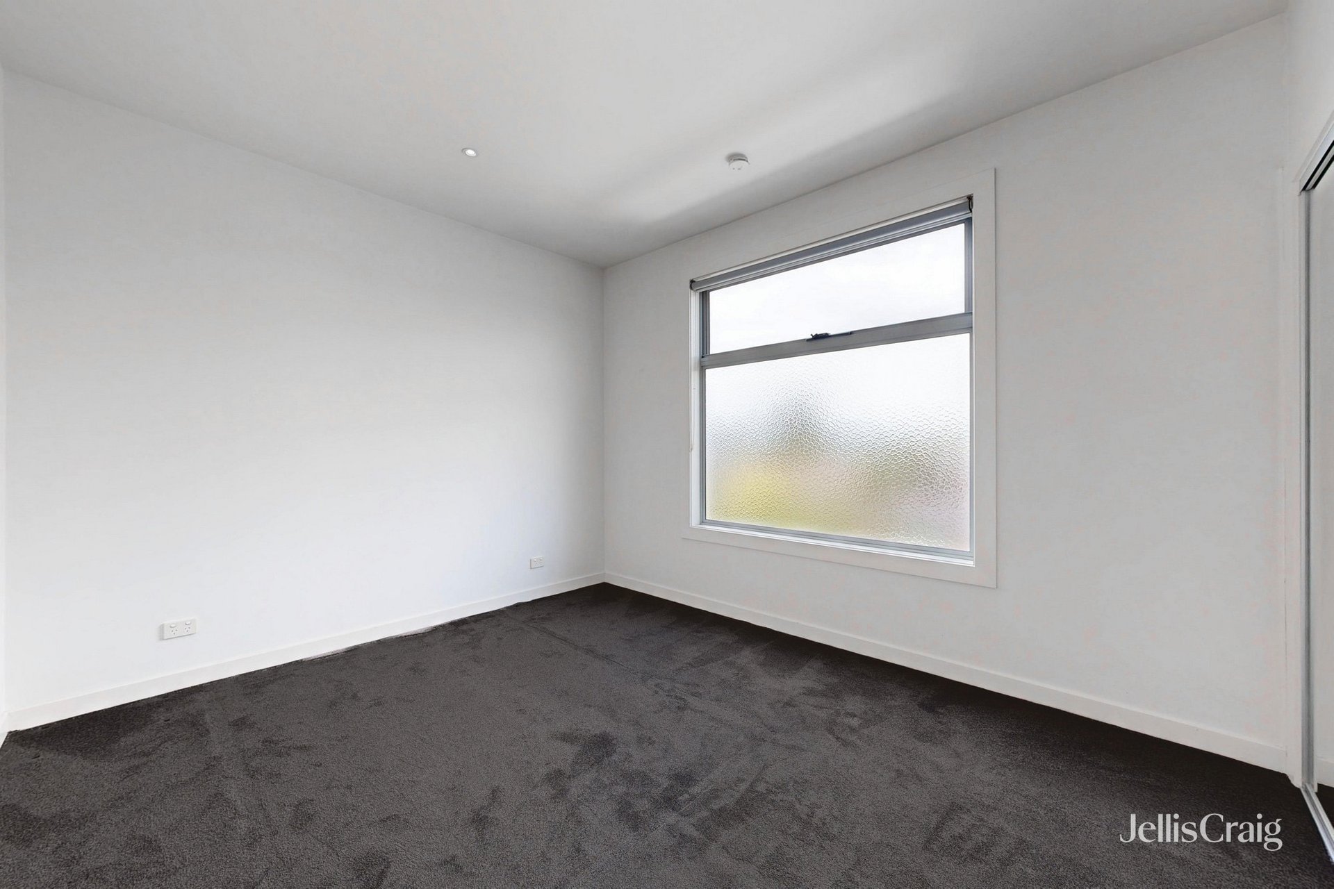 201/135 Lower Dandenong Road, Mentone image 8