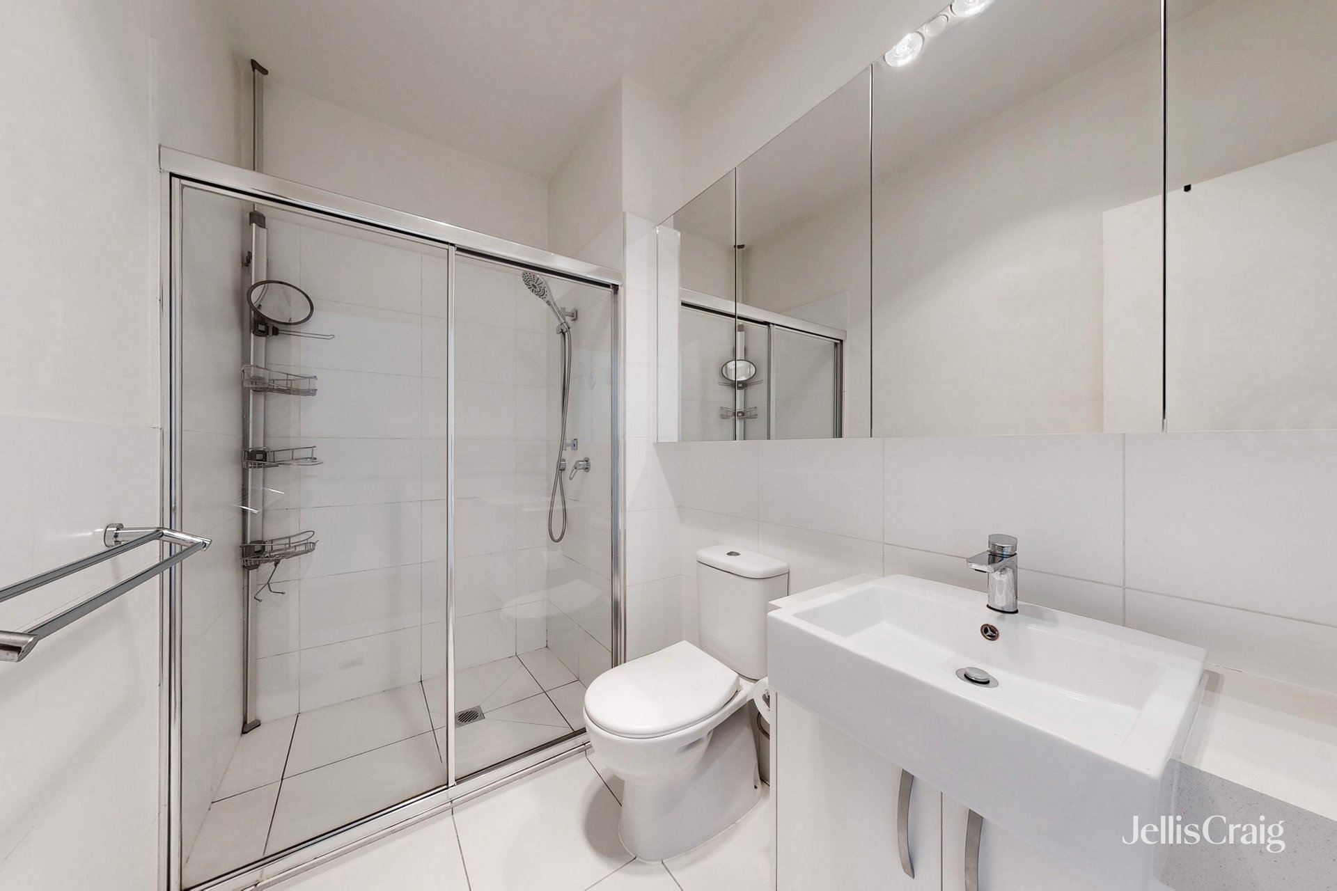 201/135 Lower Dandenong Road, Mentone image 9