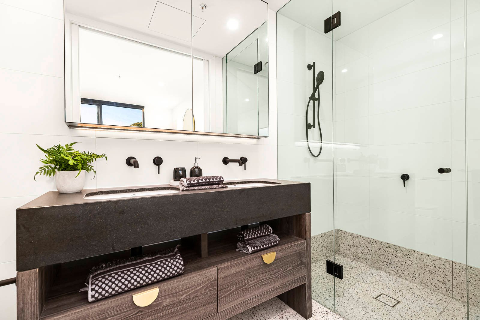 Property Gallery Thumbnail 5