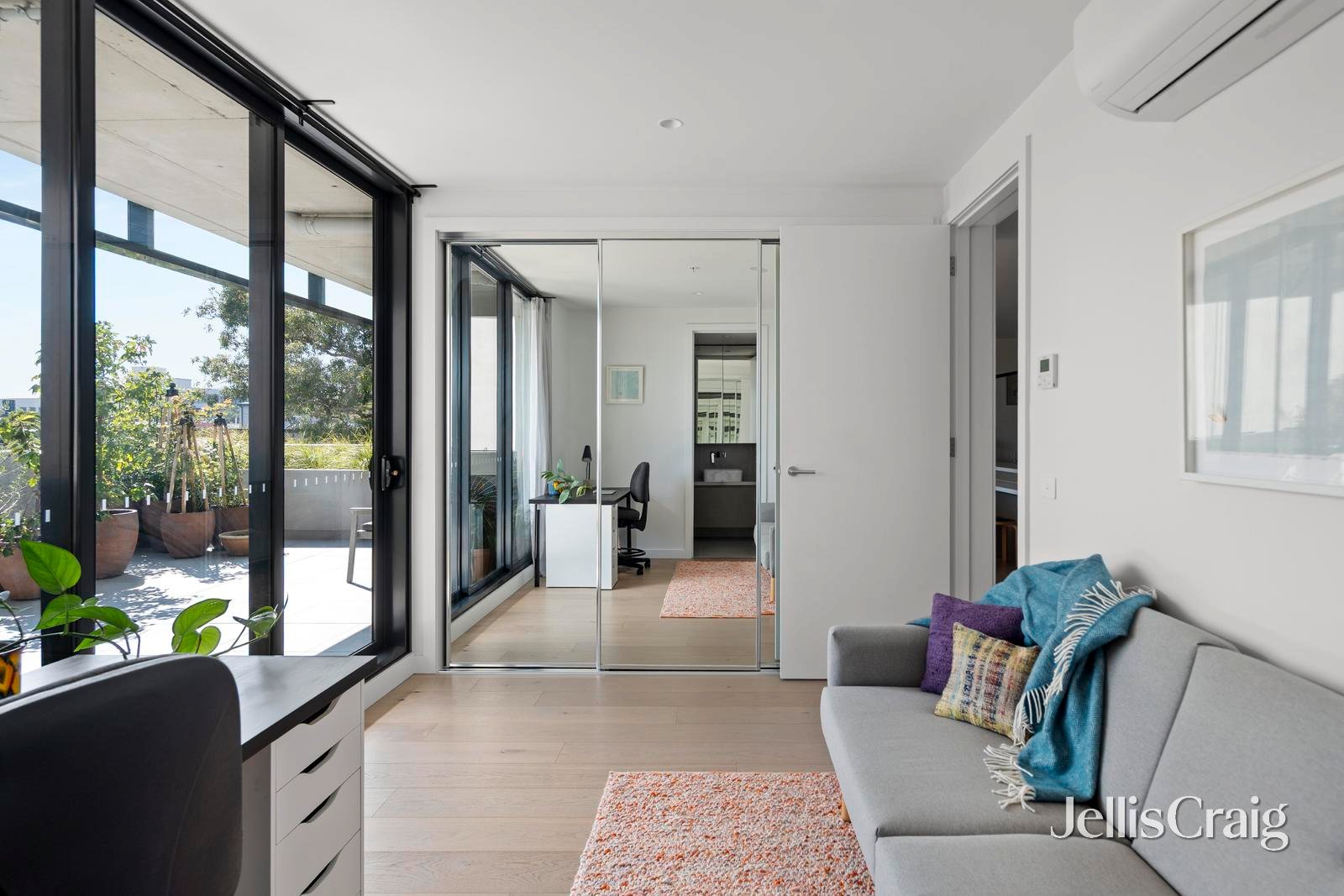 201/15 Union Street, Brunswick image 6