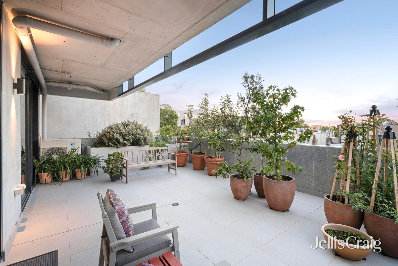 201/15 Union Street, Brunswick image 2