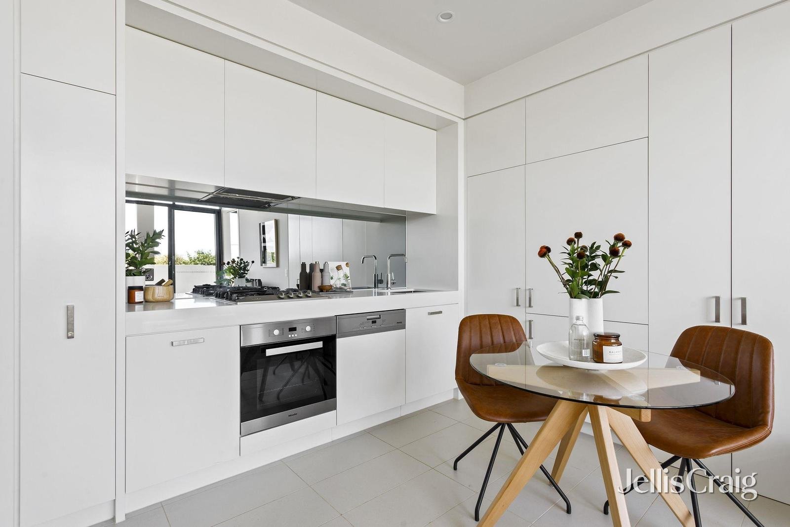 201/17 Gordon Street, Elsternwick image 6