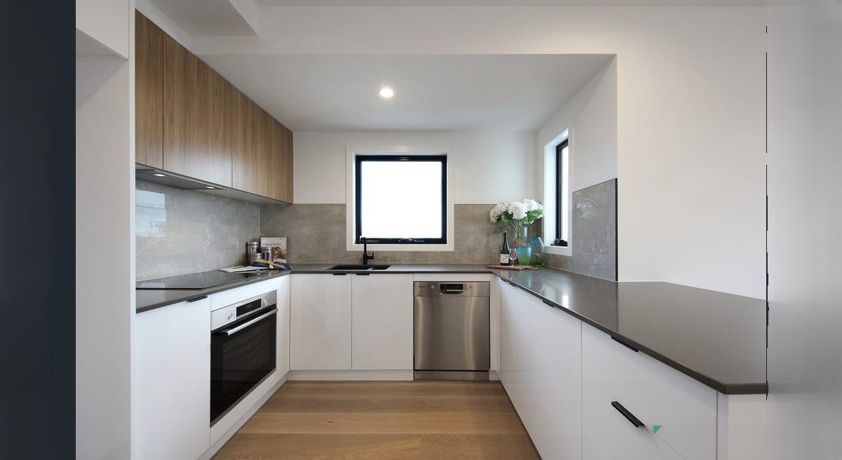 201/2 Malane Street, Bentleigh East image 4