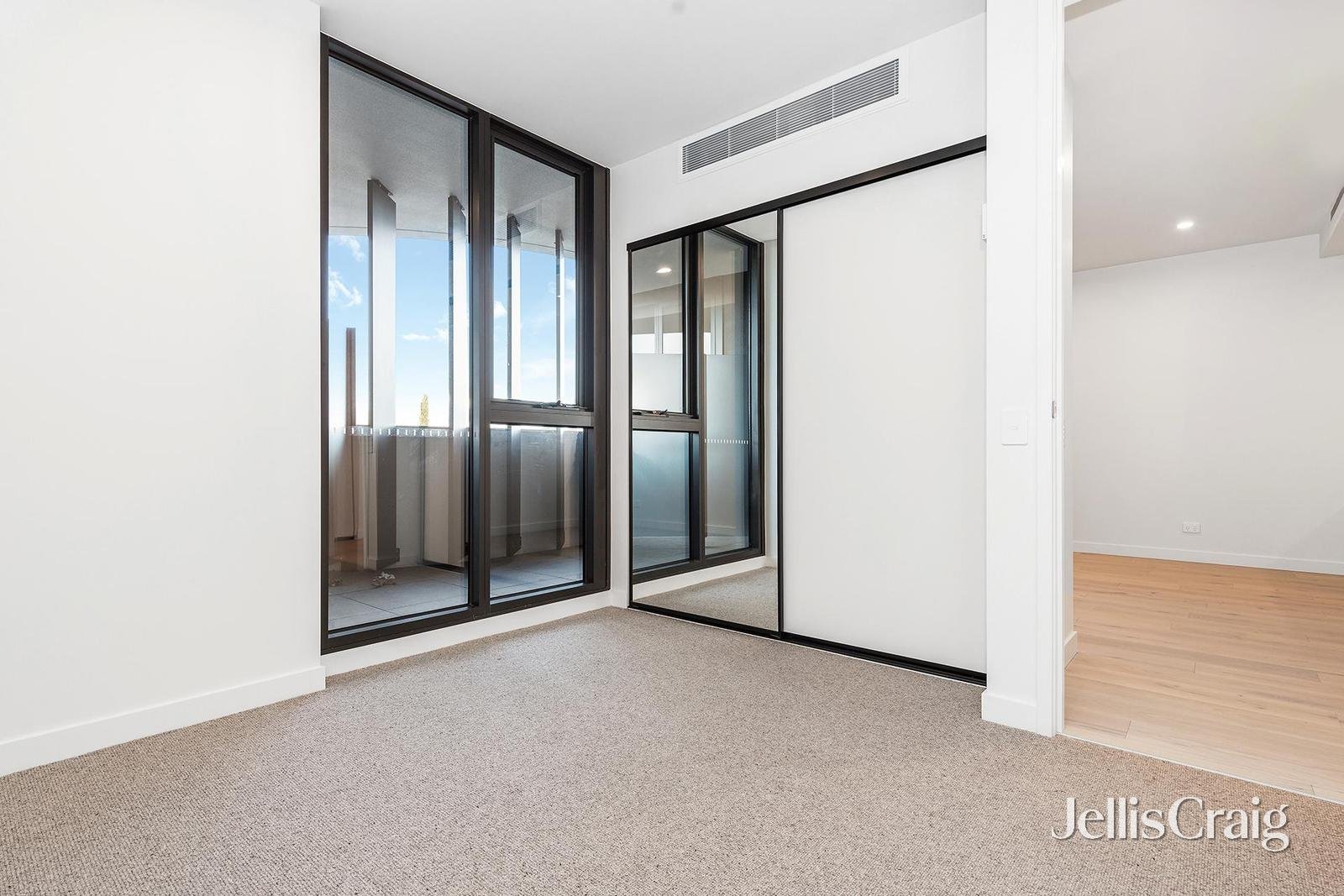 201/2 Mascoma Street, Ascot Vale image 6
