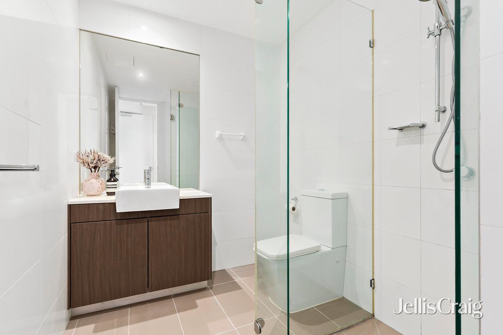 20/122 Maribyrnong Road, Moonee Ponds image 5